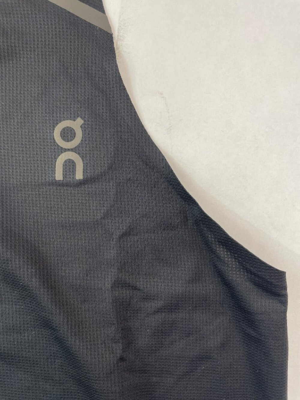 On Cloud Performance Tank Black Eclipse Swiss Engineering Women's Size S $70 NWT - Picture 4 of 11